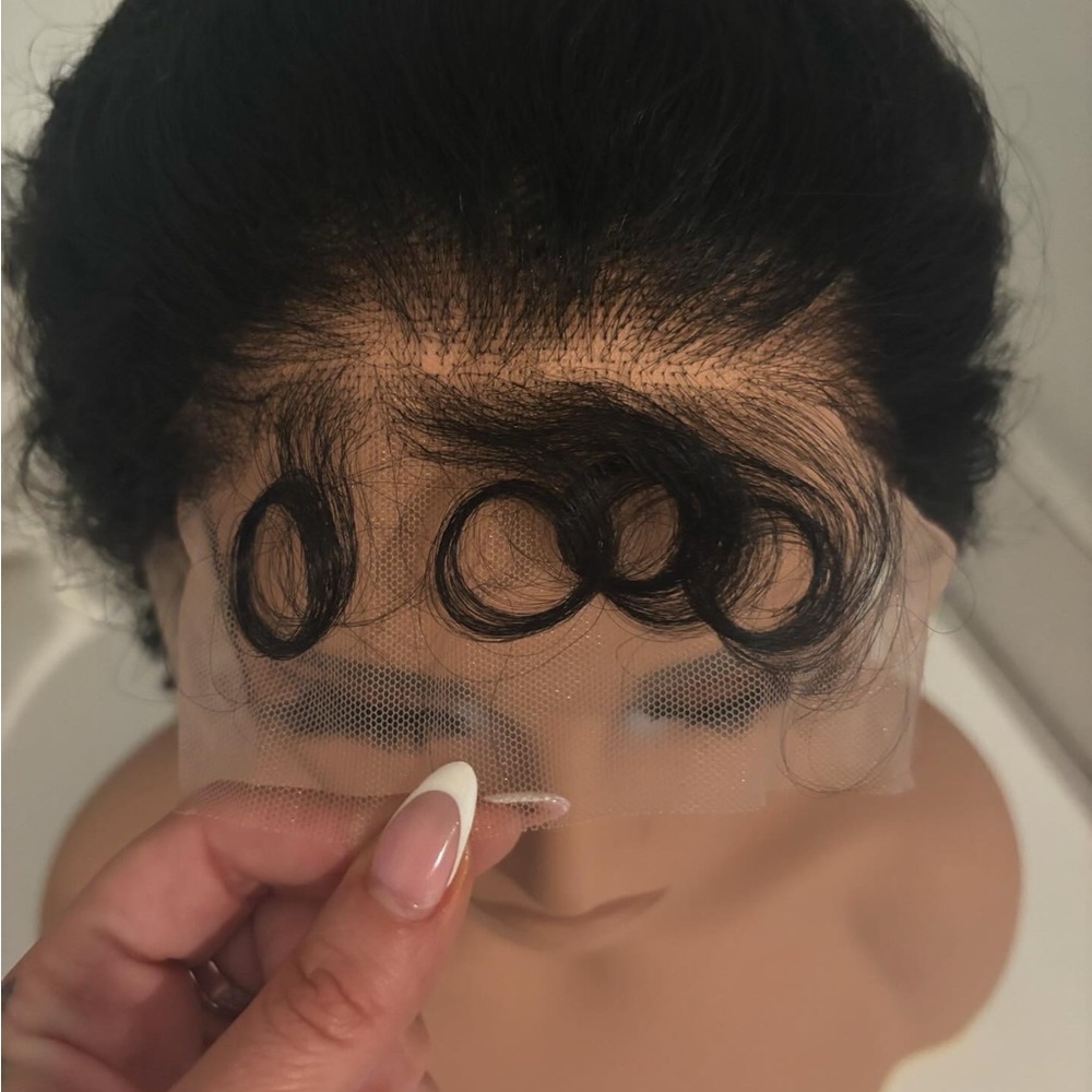 Black curly wig